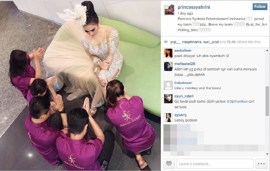 Disembah Layaknya Putri Raja, Syahrini Dicaci Netizen