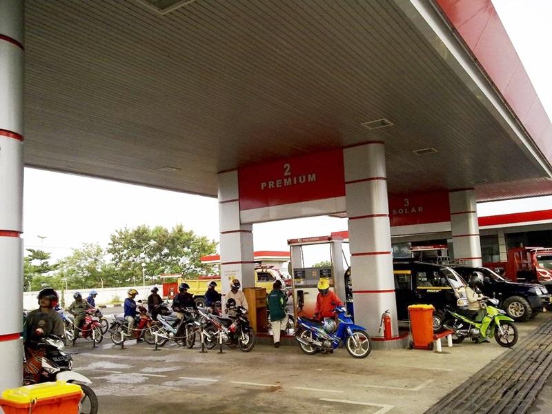 Harga BBM Bersubsidi Resmi Naik Per Tanggal 18 November 2014
