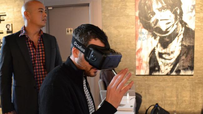 Headset Virtual Reality Menunjukan Tajinya di 2015