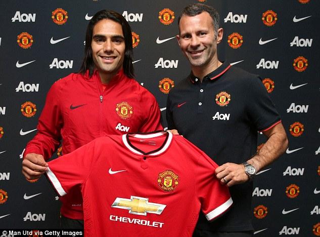 Ini Dia Alasan Falcao Pilih MU