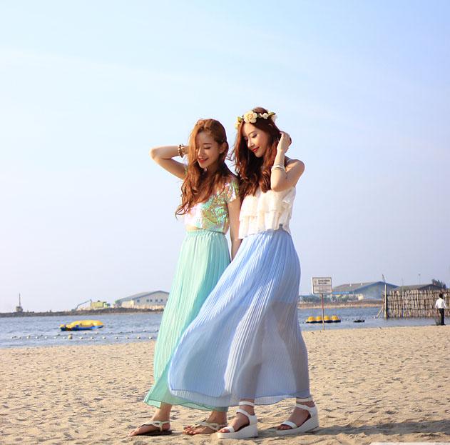 Intip Gaya Fashion Elle dan Jess Yamada