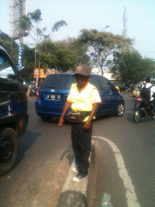 Jumadi : Semangat Besar Dibalik Tubuh Mini