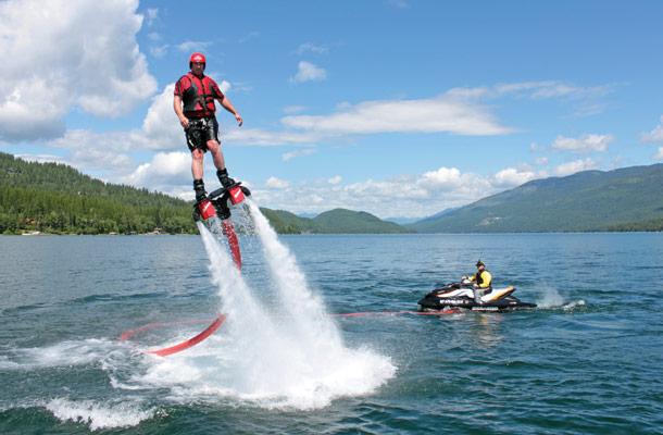 Nikmati Sensasi Olarhraga air Flyboarding