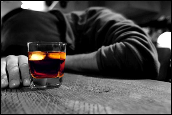 Orang Cerdas Minum Lebih Banyak Alkohol?