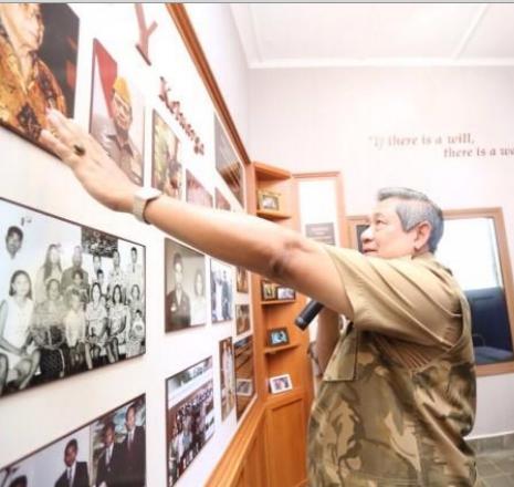 SBY Ibaratkan KMP Blok Barat dan KIH Blok Timur