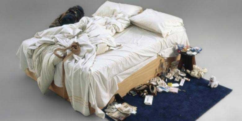 Sebuah Tempat Tidur Berantakan Terjual Rp 44 Miliar