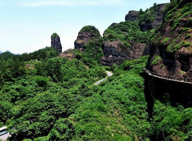 Suka Motret Landscape? Ada Pemandangan Menakjubkan Di Negara China