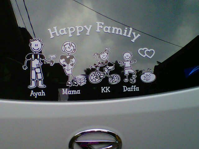 Waspada! Sticker Happy Family Di Belakang Mobil Dapat Memicu Tindak Kriminal